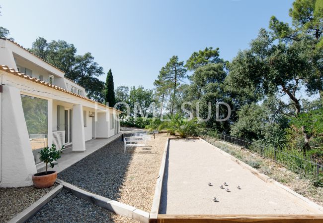 Villa in Saint-Jean-de-l'Esterel - Splendid sea view villa nestled in the heart of a secure domain in full greenery Villa in Saint-Jean-de-l'Esterel - Splendid sea view villa nestled in the heart of a secure domain in full greenery