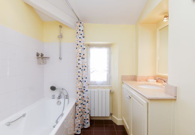 Villa in Cannes - Exceptional villa in the heart of Cannes with amazing panoramic sea view Villa in Cannes - Exceptional villa in the heart of Cannes with amazing panoramic sea view