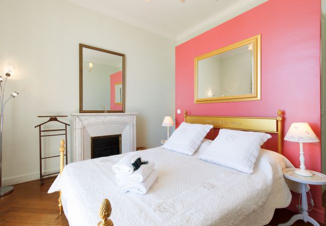 Villa in Cannes - Exceptional villa in the heart of Cannes with amazing panoramic sea view Villa in Cannes - Exceptional villa in the heart of Cannes with amazing panoramic sea view