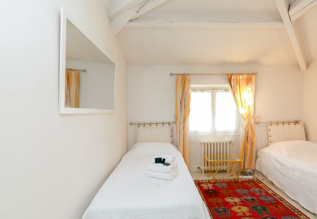 Villa in Cannes - Exceptional villa in the heart of Cannes with amazing panoramic sea view Villa in Cannes - Exceptional villa in the heart of Cannes with amazing panoramic sea view