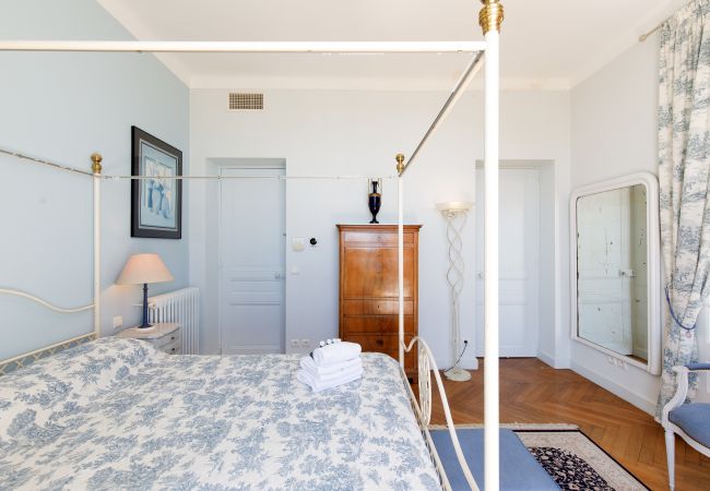 Villa in Cannes - Exceptional villa in the heart of Cannes with amazing panoramic sea view Villa in Cannes - Exceptional villa in the heart of Cannes with amazing panoramic sea view