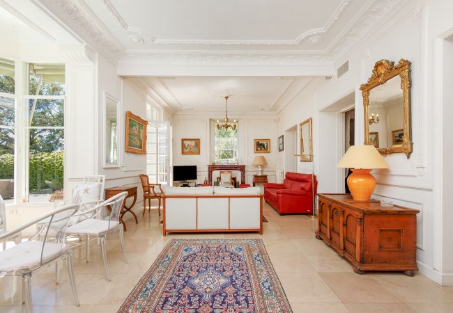 Villa in Cannes - Exceptional villa in the heart of Cannes with amazing panoramic sea view Villa in Cannes - Exceptional villa in the heart of Cannes with amazing panoramic sea view