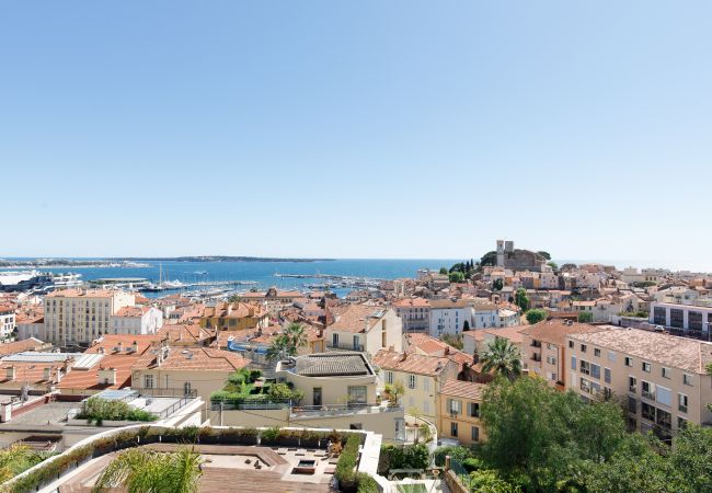 Villa in Cannes - Exceptional villa in the heart of Cannes with amazing panoramic sea view Villa in Cannes - Exceptional villa in the heart of Cannes with amazing panoramic sea view