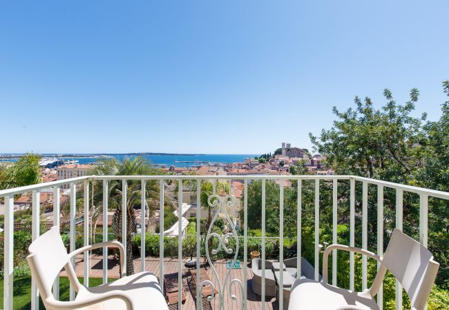 Villa in Cannes - Exceptional villa in the heart of Cannes with amazing panoramic sea view Villa in Cannes - Exceptional villa in the heart of Cannes with amazing panoramic sea view
