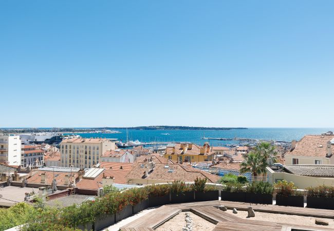 Villa in Cannes - Exceptional villa in the heart of Cannes with amazing panoramic sea view Villa in Cannes - Exceptional villa in the heart of Cannes with amazing panoramic sea view
