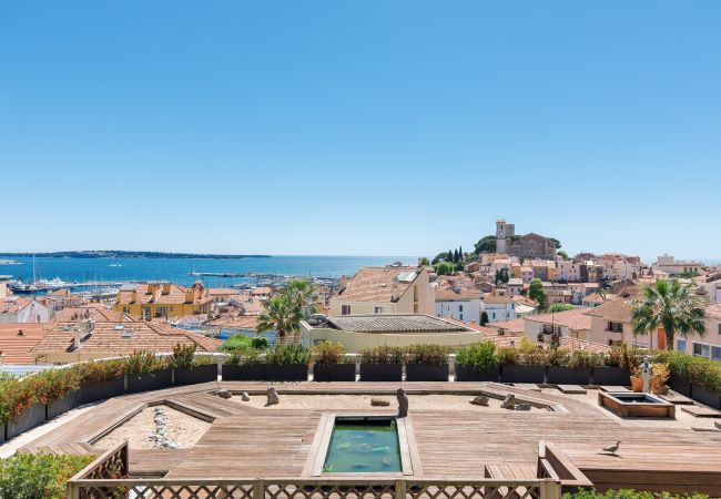 Villa in Cannes - Exceptional villa in the heart of Cannes with amazing panoramic sea view Villa in Cannes - Exceptional villa in the heart of Cannes with amazing panoramic sea view