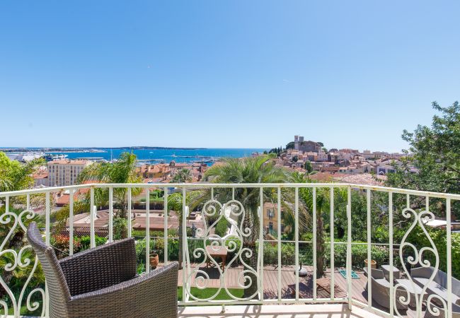 Villa in Cannes - Exceptional villa in the heart of Cannes with amazing panoramic sea view Villa in Cannes - Exceptional villa in the heart of Cannes with amazing panoramic sea view